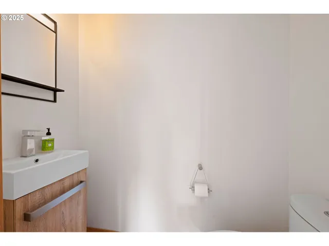 $689,000 | 375 McClure Avenue, Astoria, OR 97103