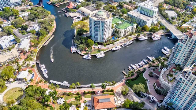 $725,000 | 600 West Las Olas Boulevard, Unit 702S, Fort Lauderdale, FL 33312