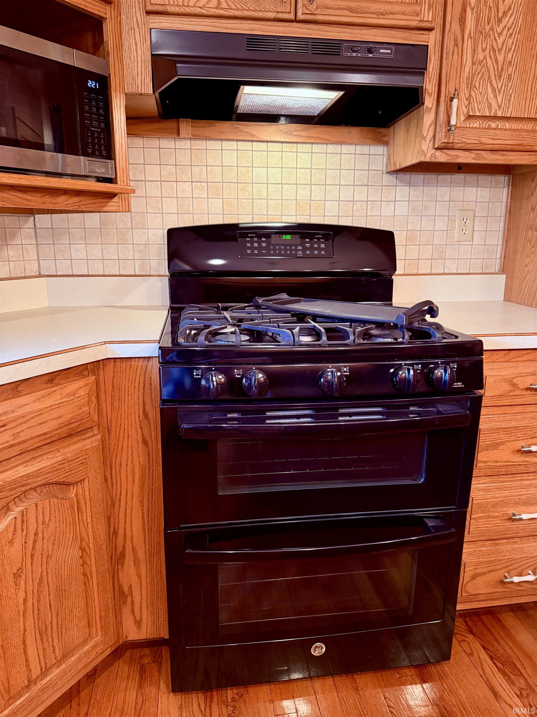 971 South Prairiewood Drive Rochester, IN 46975 - Photo 17 of 34
