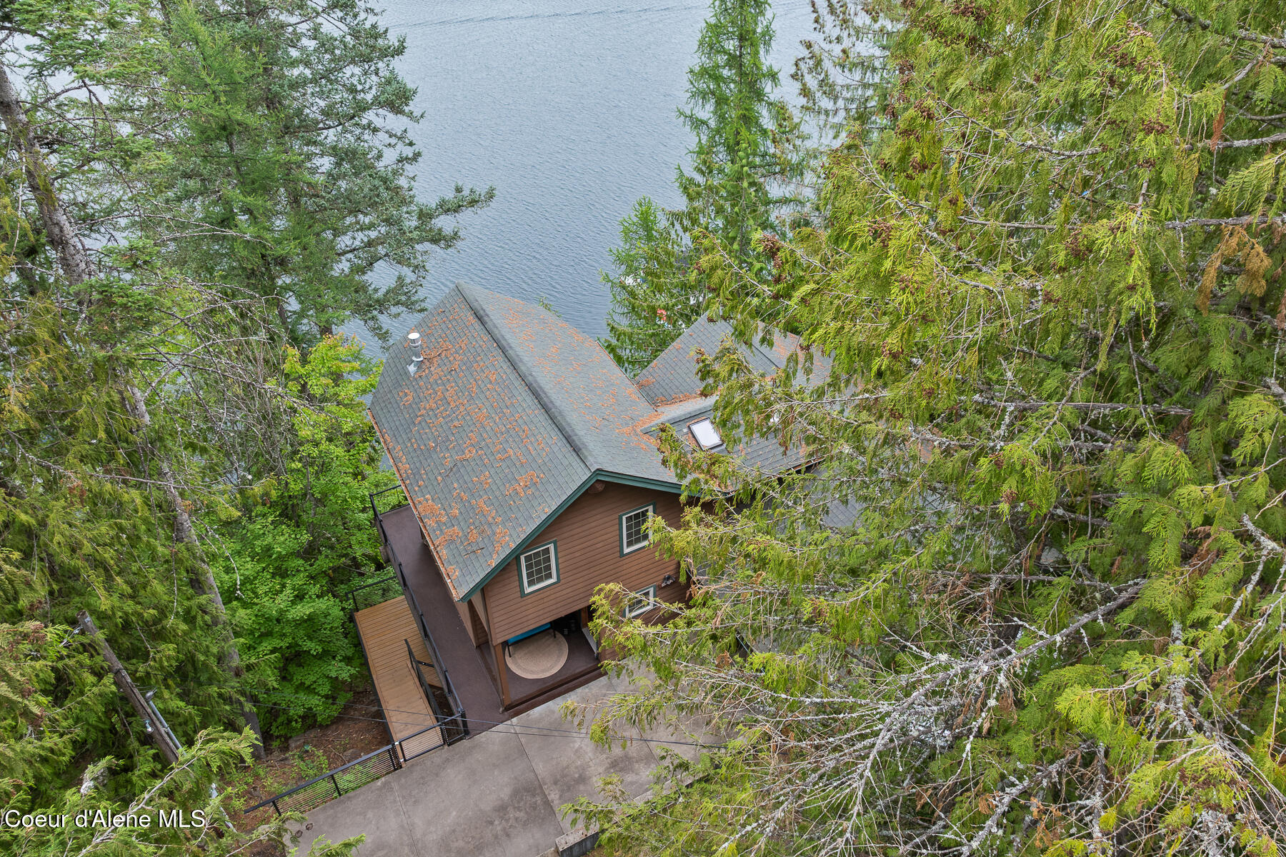 8247 West Shorecrest Road Coeur D'Alene, ID 83814 - Photo 35 of 54 SECLUDED HOME