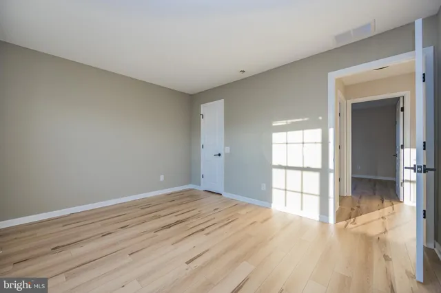 $465,000 | 196 East Pembrooke Drive, Smyrna, DE 19977