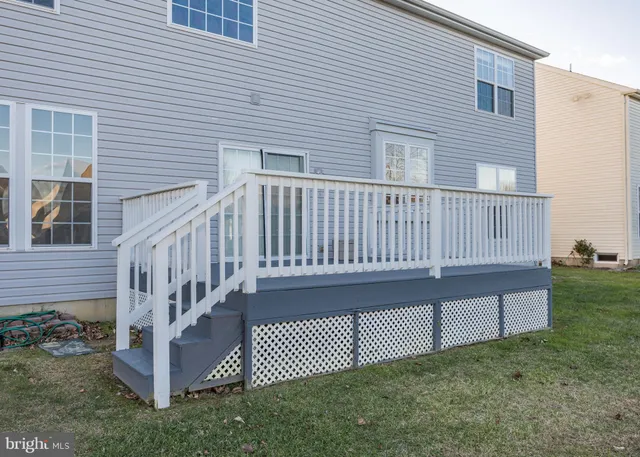 $465,000 | 196 East Pembrooke Drive, Smyrna, DE 19977