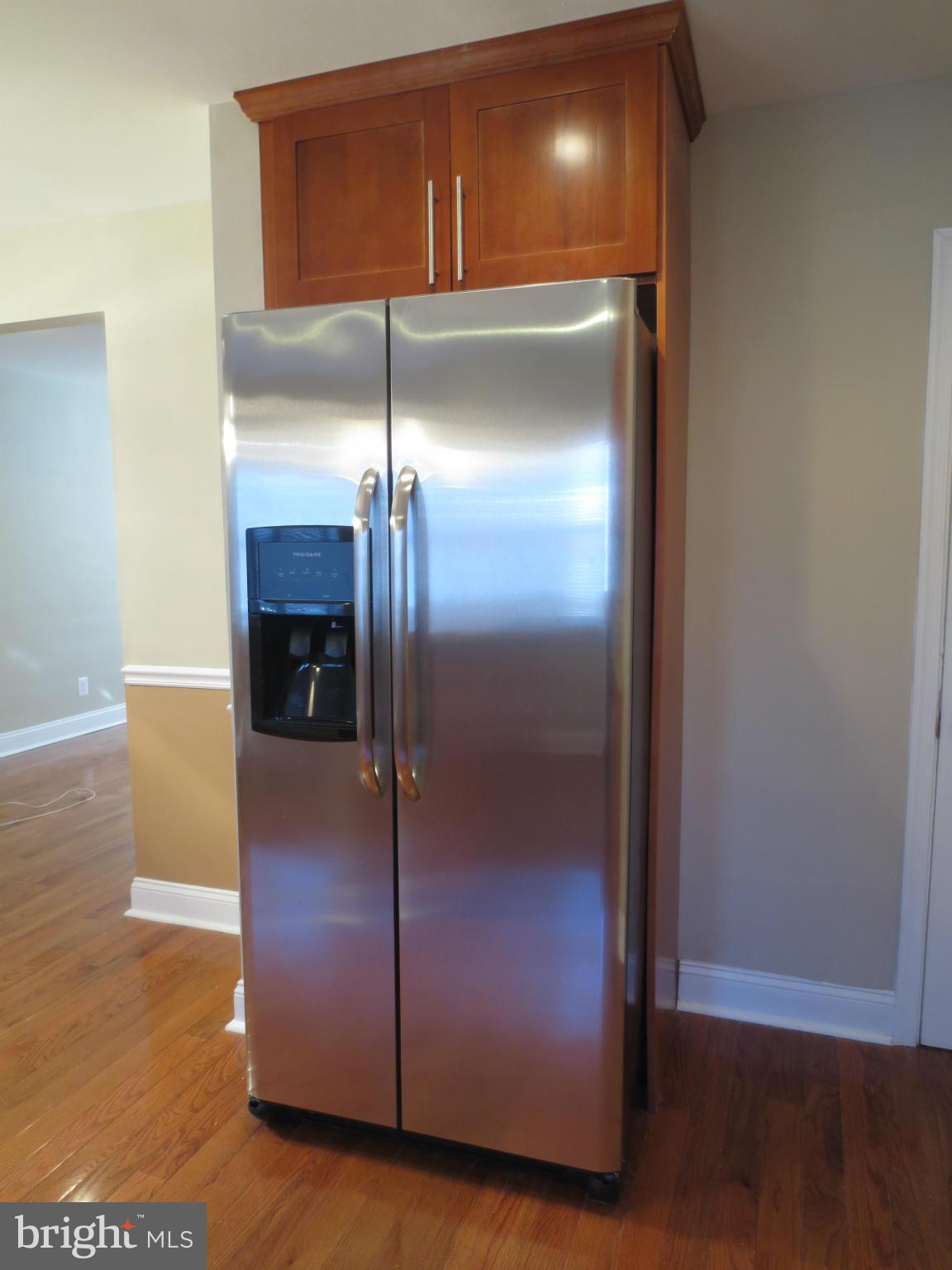 1704 Heathfield Road Baltimore, MD 21239 - Photo 6 of 28 Side by Side Fridge with icemaker