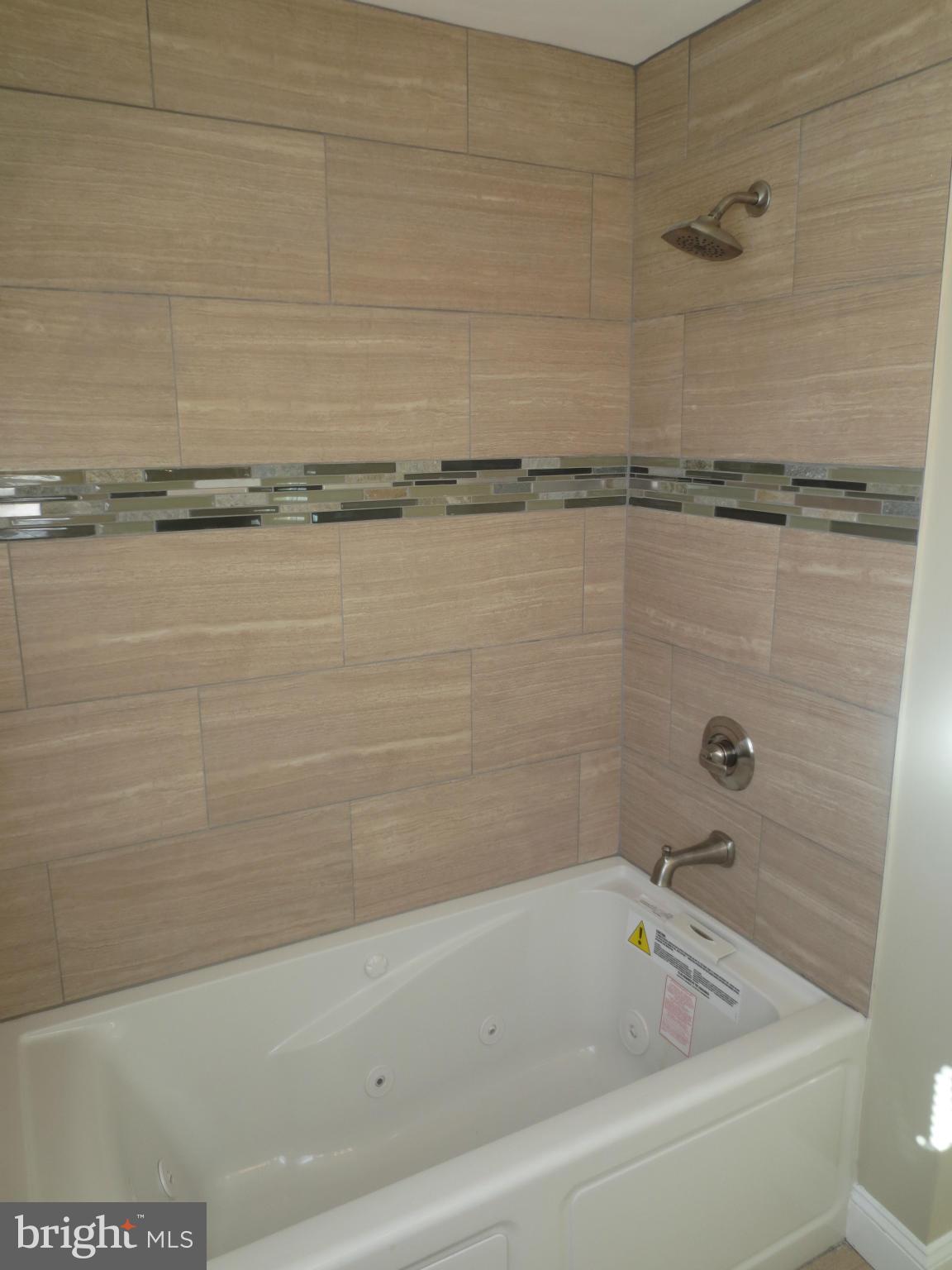 1704 Heathfield Road Baltimore, MD 21239 - Photo 10 of 28 Custom Ceramic Tilework