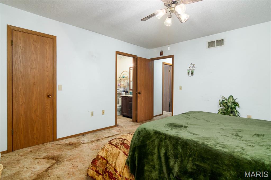 1104 Summerfield Road St. Jacob, IL 62281 - Photo 20 of 31 Gallery Image 20
