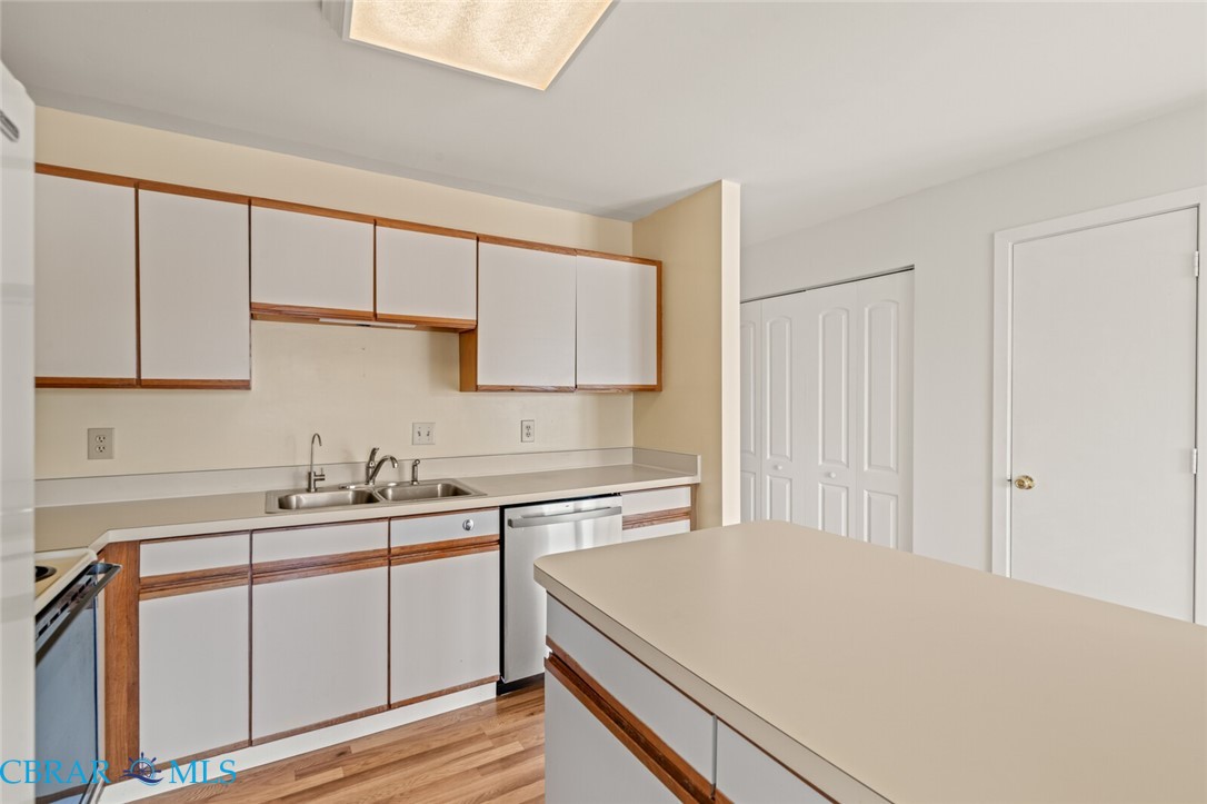 210 Dockside Drive Hampton, VA 23669 - Photo 12 of 40