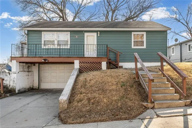 $154,000 | 923 Kickapoo Street, Leavenworth, KS 66048