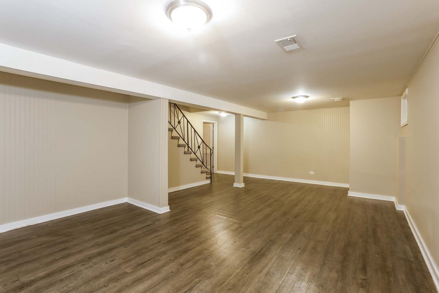 1462 Deerfield Road Deerfield, IL 60015 - Photo 7 of 14 a view of an empty room with wooden floor