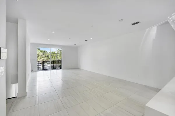 $945,000 | 51 Northwest 4th Avenue, Delray Beach, FL 33444