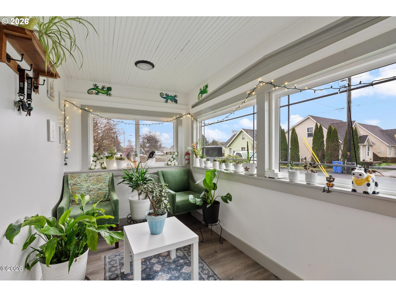 409 Delmonte Avenue Tillamook, OR 97141 - Photo 5 of 43