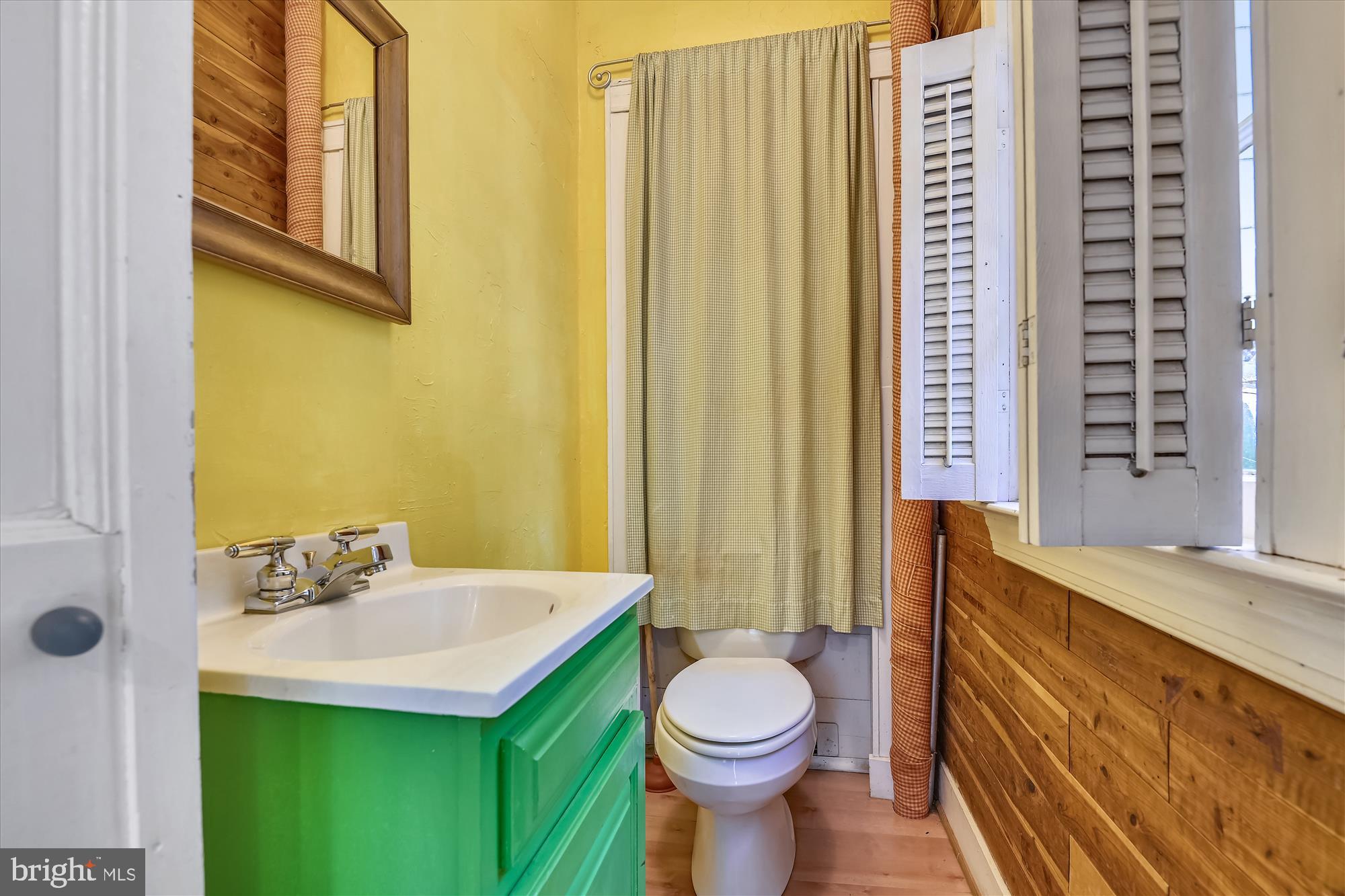 4804 Wilmslow Road Baltimore, MD 21210 - Photo 27 of 60 First floor powder room