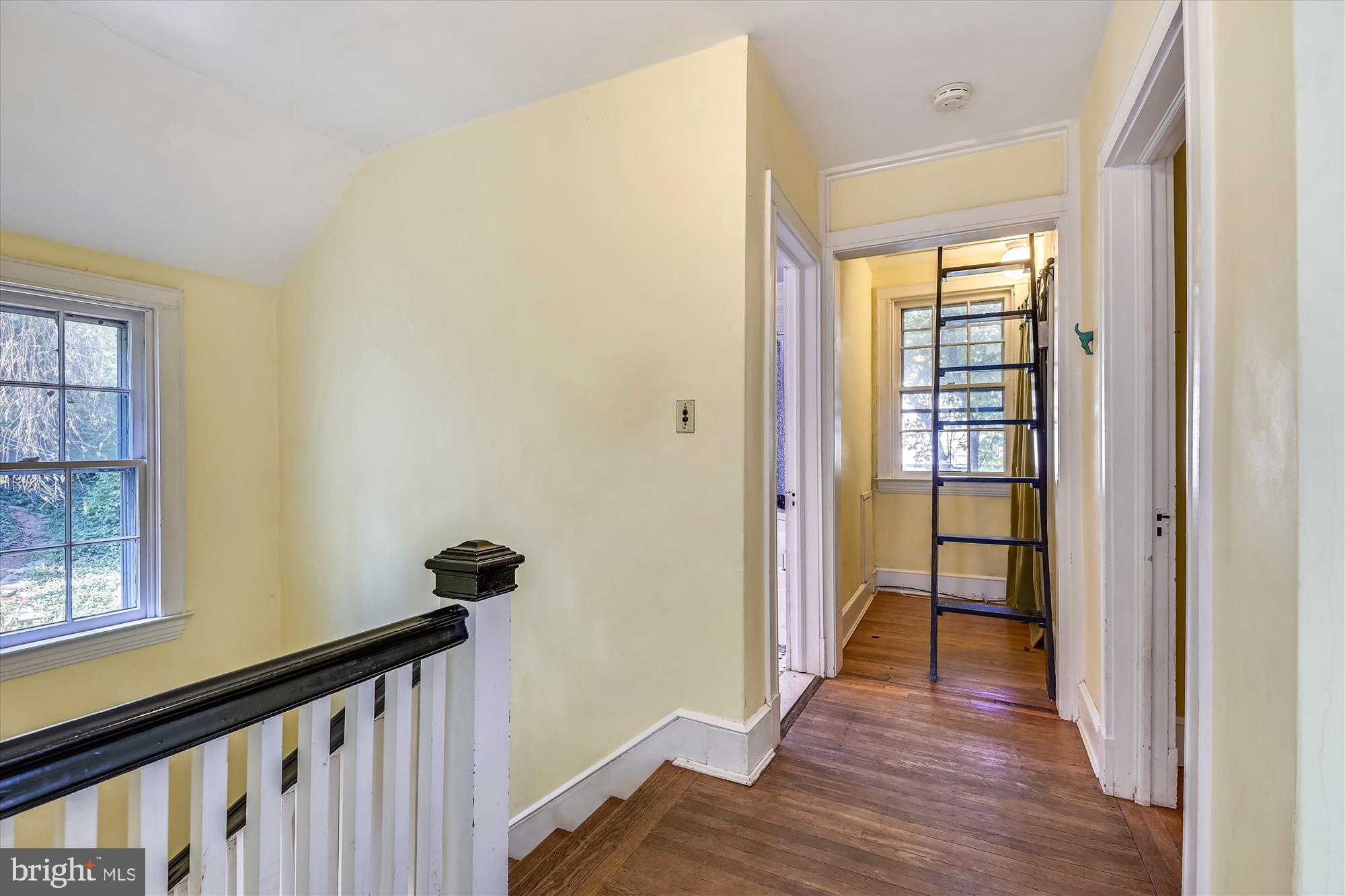 4804 Wilmslow Road Baltimore, MD 21210 - Photo 31 of 60 Second floor landing