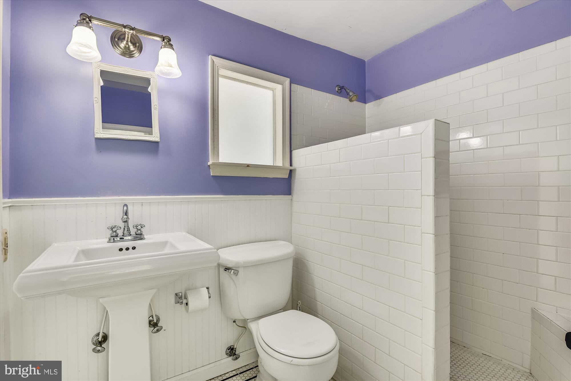 4804 Wilmslow Road Baltimore, MD 21210 - Photo 40 of 60 Full bathroom
