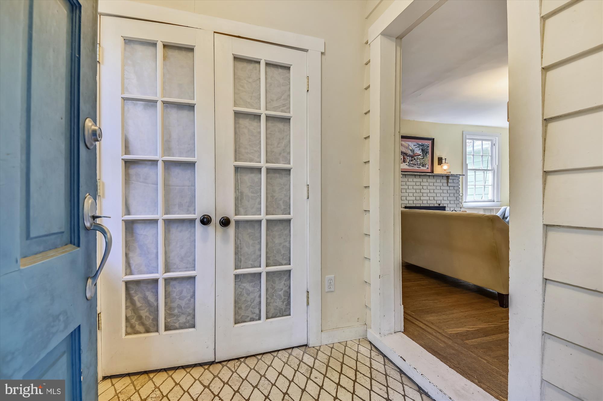 4804 Wilmslow Road Baltimore, MD 21210 - Photo 10 of 60 Foyer