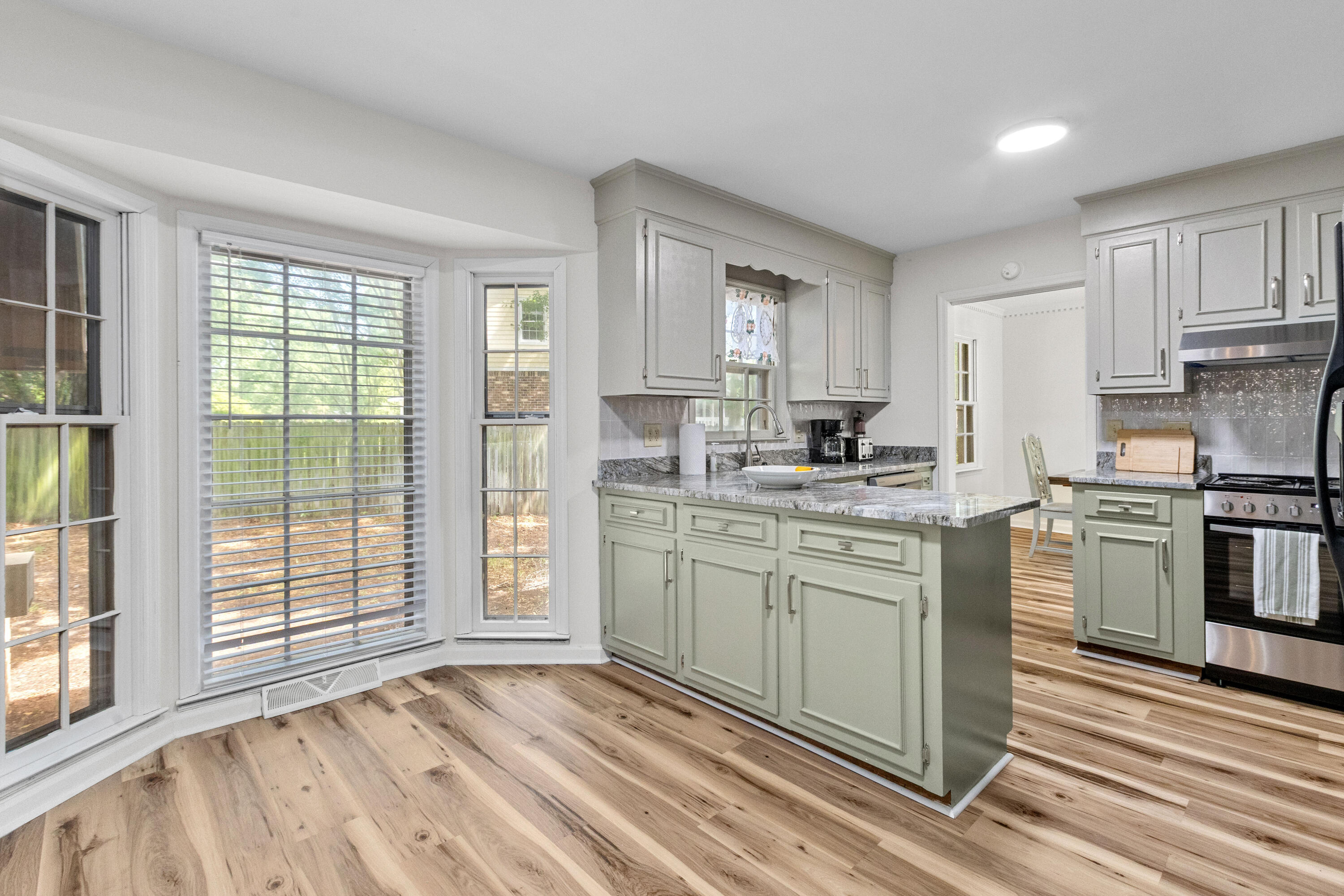 8113 Waltham Road North Charleston, SC 29406 - Photo 36 of 48 8113WalthamRd-CasaVerdeMediaLLC8