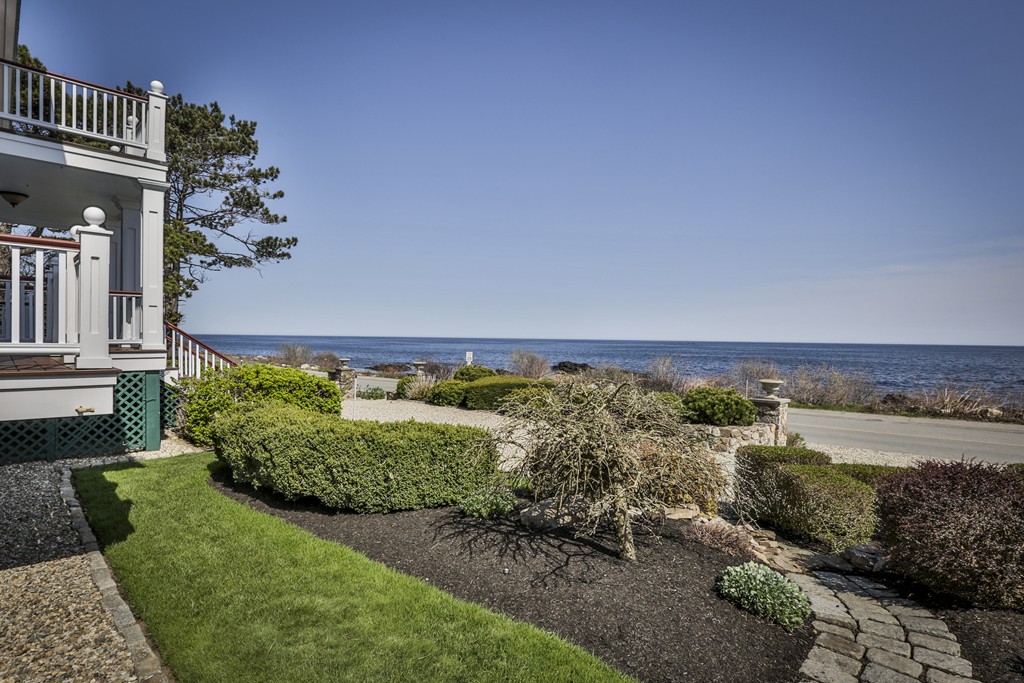 189 Atlantic Road Gloucester, MA 01930 - Photo 3 of 19