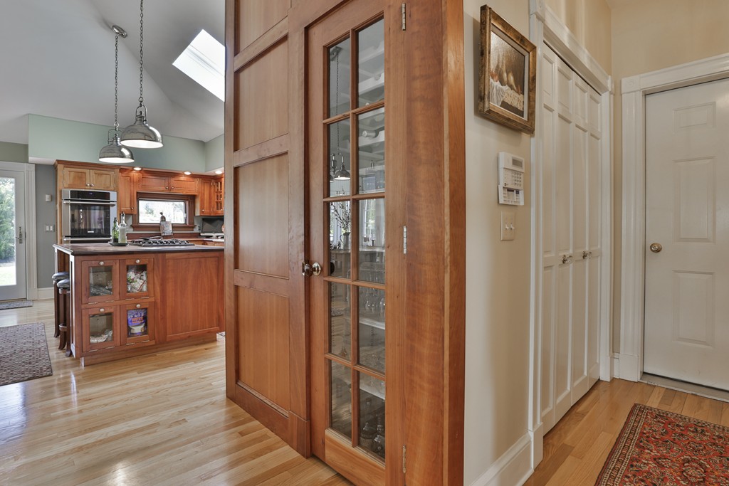 189 Atlantic Road Gloucester, MA 01930 - Photo 10 of 19