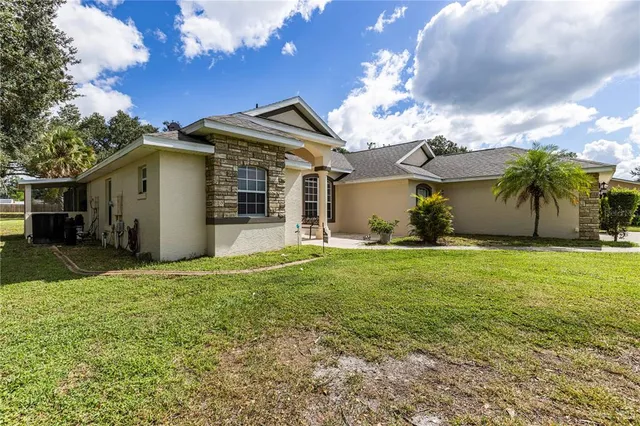$439,900 | 114 Wingfield Drive, Umatilla, FL 32784