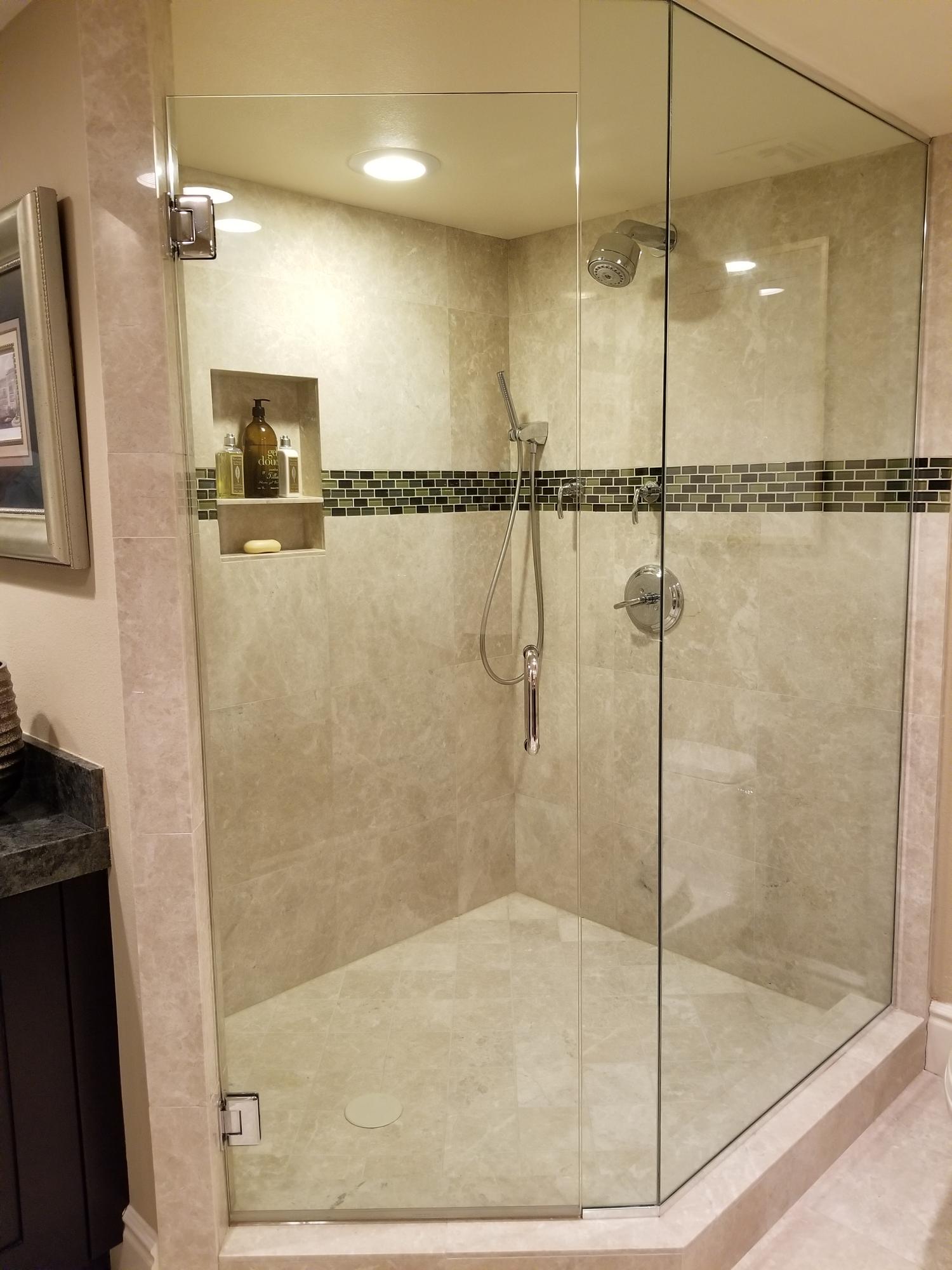 45735 Juniper Circle, Unit 522 Palm Desert, CA 92260 - Photo 22 of 53 a bathroom with a shower