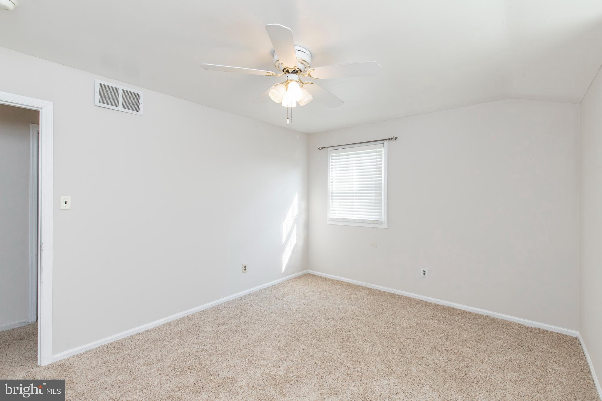 54 Estates Road Pine Hill, NJ 08021 - Photo 17 of 29 Gallery Image 17