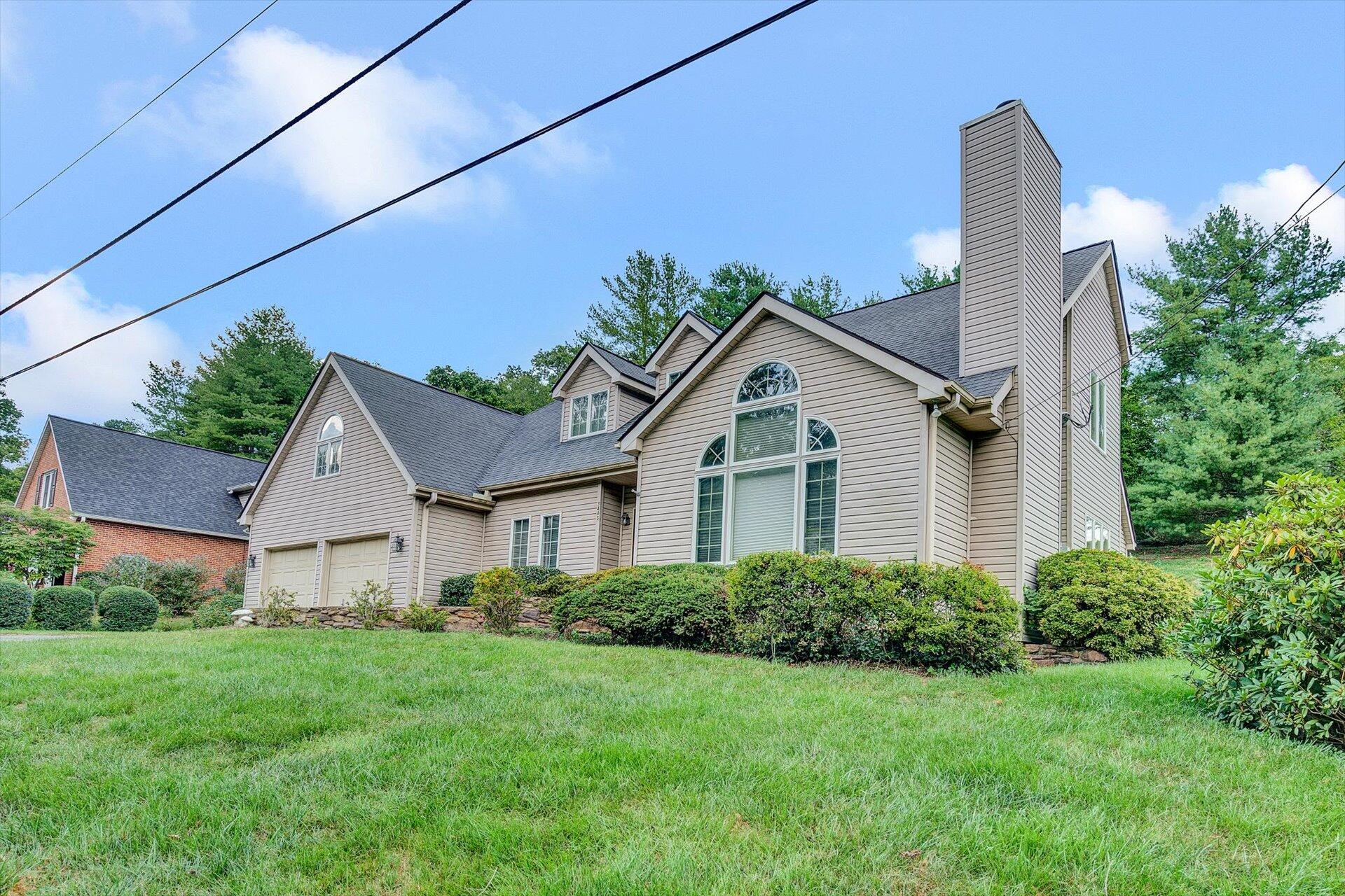 3443 Brymoor Road Southwest Roanoke, VA 24018 - Photo 3 of 31 03-091620210191