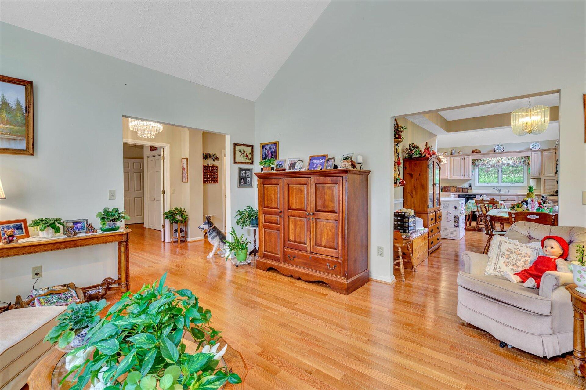 3443 Brymoor Road Southwest Roanoke, VA 24018 - Photo 7 of 31 07-091620210165
