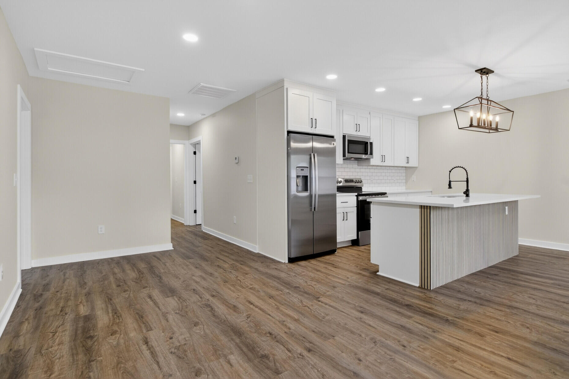 2136 Commander Road North Charleston, SC 29405 - Photo 12 of 31