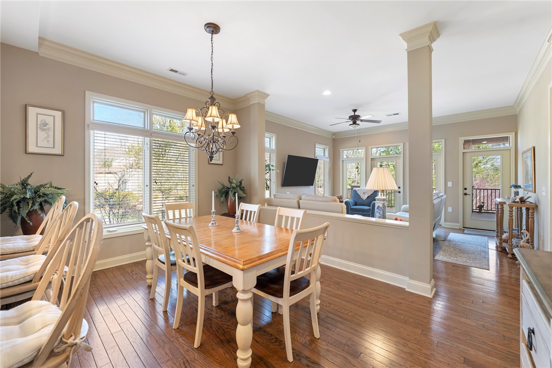 404 Sunset Point Drive West Union, SC 29696 - Photo 5 of 49