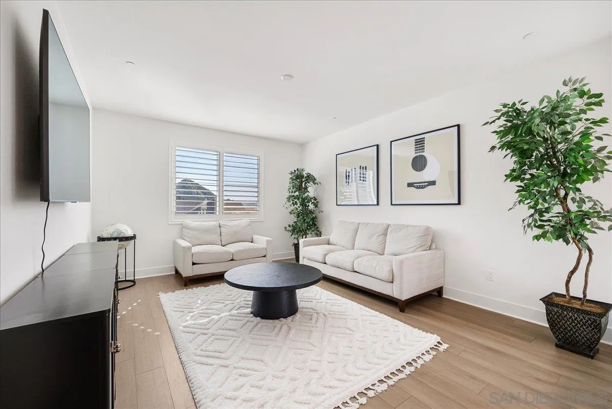 35562 Orchard Trail Fallbrook, CA 92028 - Photo 14 of 53 Upstairs Loft