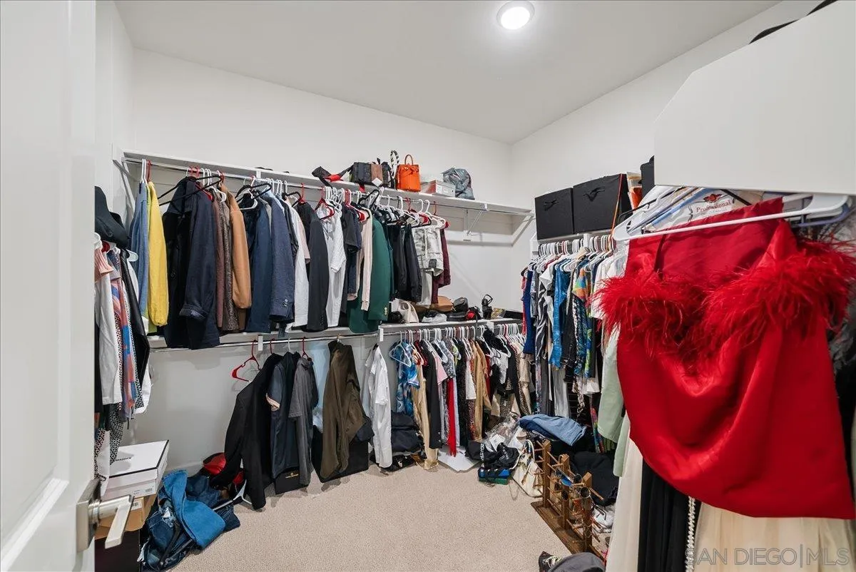 35562 Orchard Trail Fallbrook, CA 92028 - Photo 22 of 53 Primary bedroom