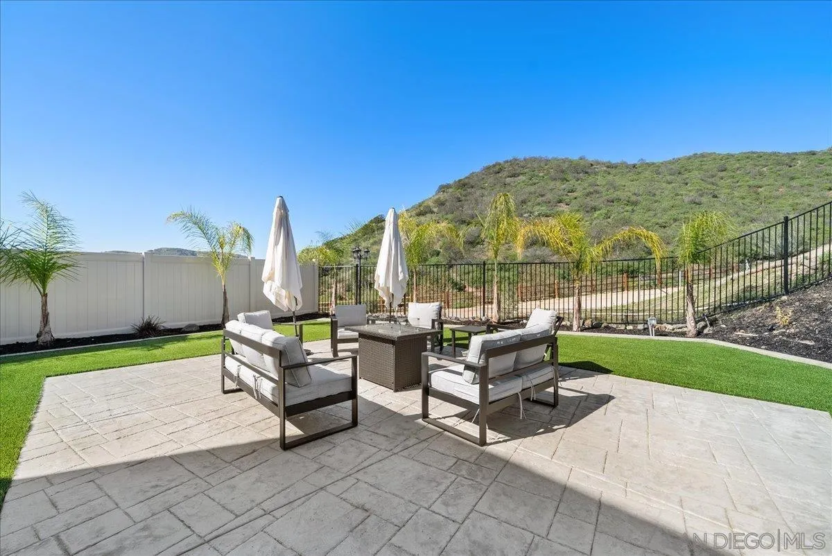 35562 Orchard Trail Fallbrook, CA 92028 - Photo 34 of 57