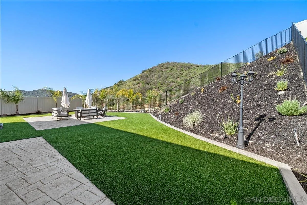 35562 Orchard Trail Fallbrook, CA 92028 - Photo 36 of 57