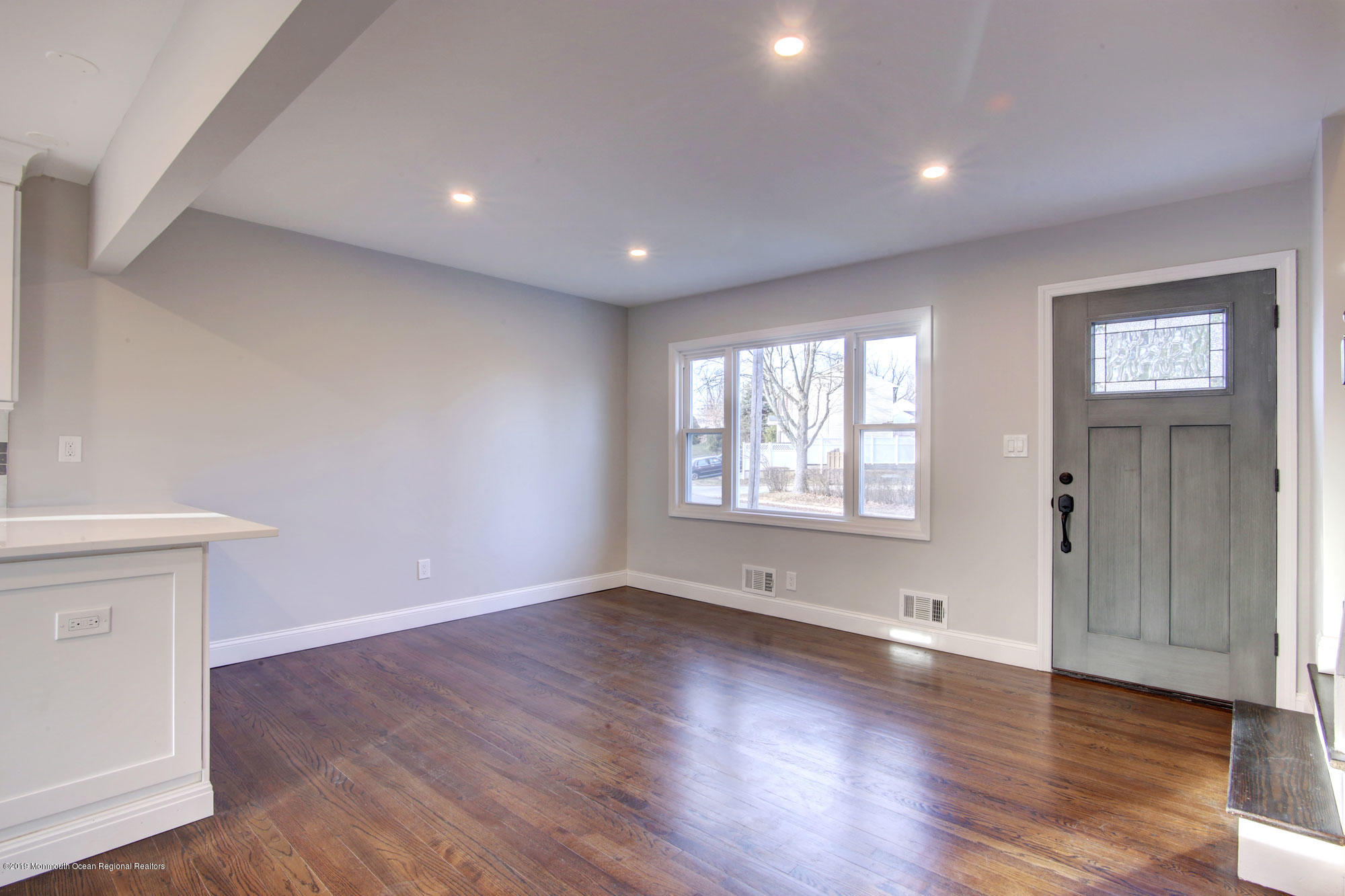 227 Edgeview Road Keyport, NJ 07735 - Photo 6 of 26 IMG_1958_59_60_61_62_63_64