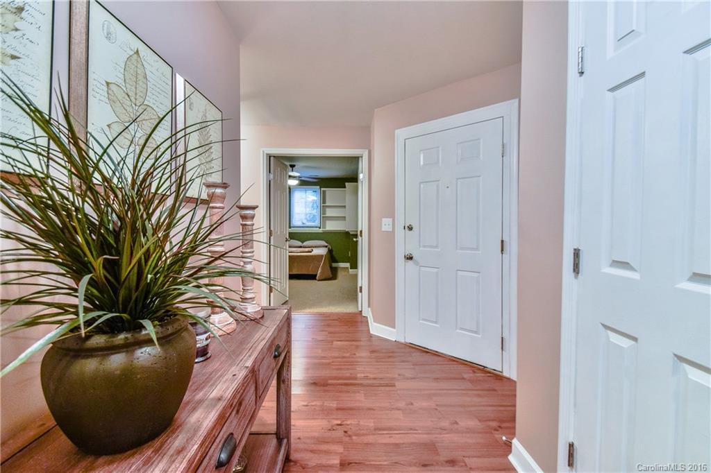 19835 Henderson Road, Unit B Cornelius, NC 28031 - Photo 5 of 24 Gallery Image 5