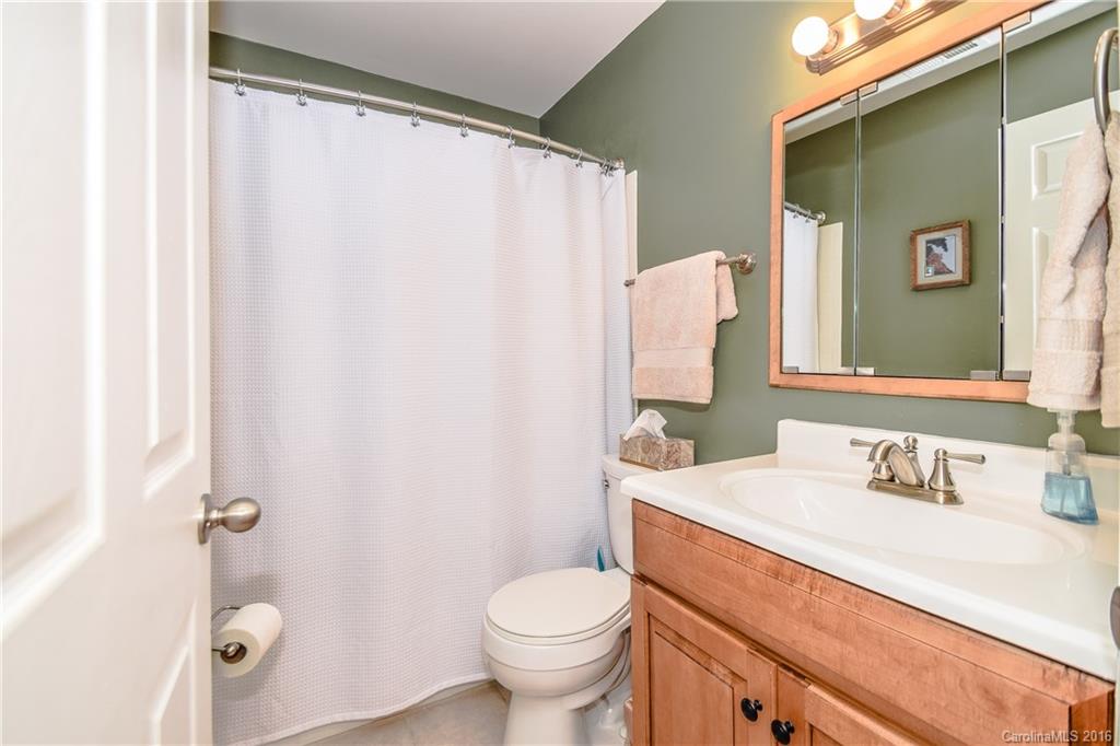 19835 Henderson Road, Unit B Cornelius, NC 28031 - Photo 10 of 24 Gallery Image 10