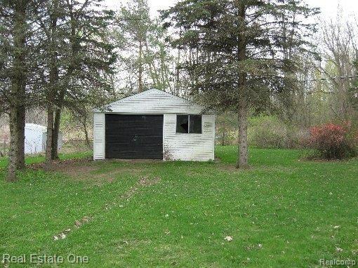 58877 Eight Mile Road South Lyon, MI 48178 - Photo 24 of 25 detached garage