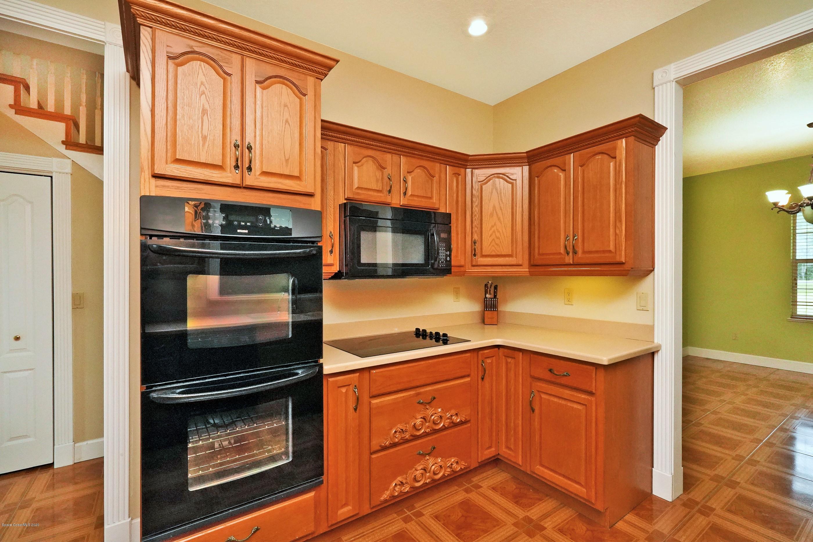 3445 Carter Road Mims, FL 32754 - Photo 17 of 38 Kitchen