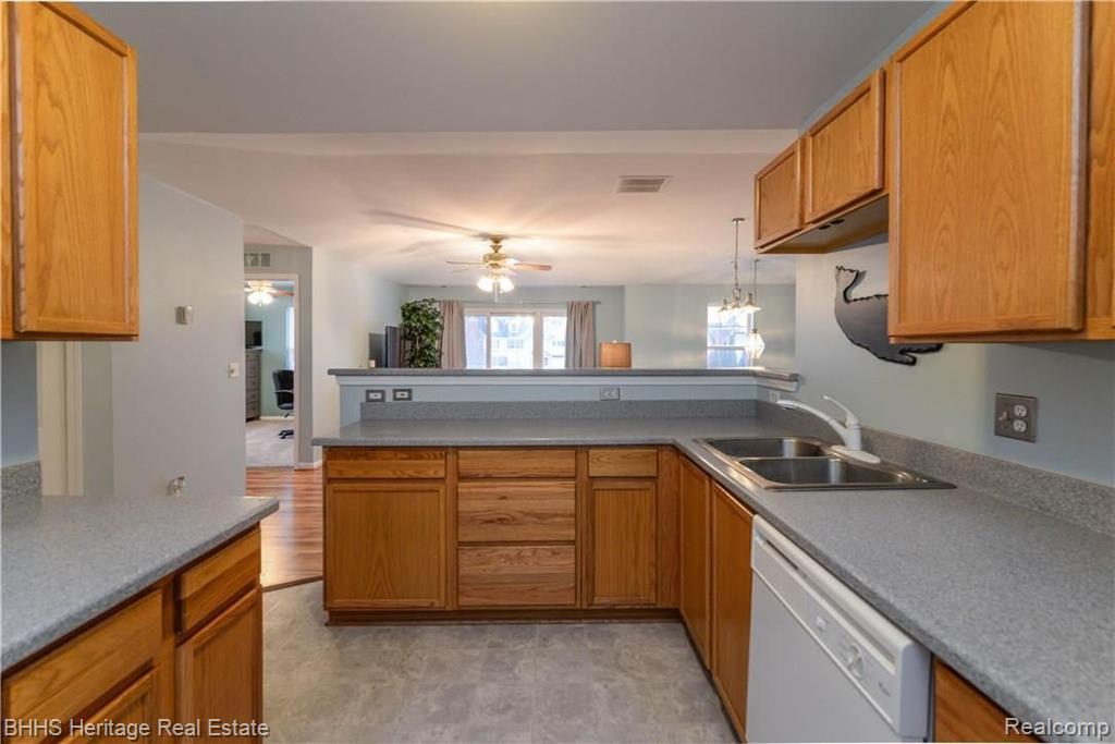 4149 Hampton Ridge Boulevard Howell, MI 48843 - Photo 16 of 33