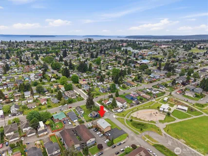 $1,298,000 | 3116 18th Street, Everett, WA 98201