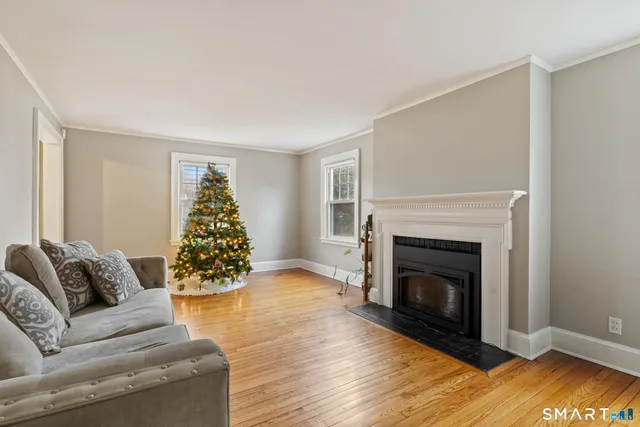 $499,000 | 36 Meadowbrook Road, West Hartford, CT 06107