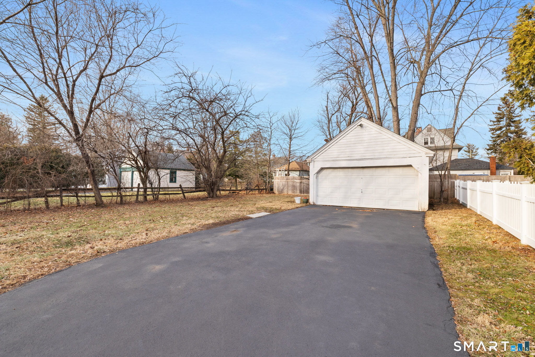 36 Meadowbrook Road West Hartford, CT 06107 - Photo 4 of 37