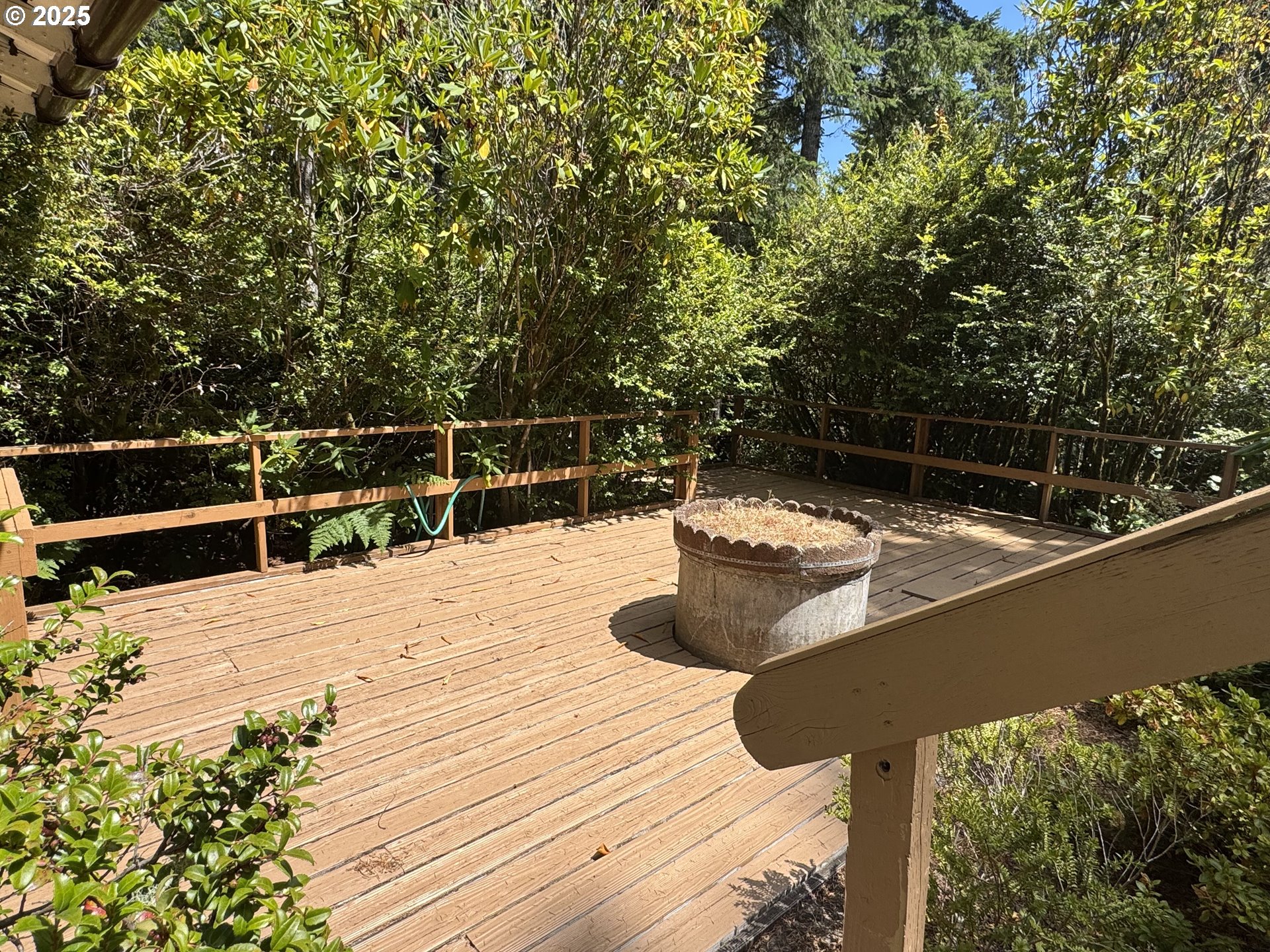 248 Horseshoe Bend Florence, OR 97439 - Photo 7 of 32 a view of roof deck