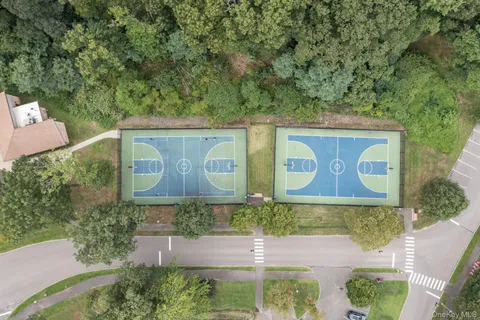 $3,495,000 | 110 Birch Drive, East Hills, NY 11576