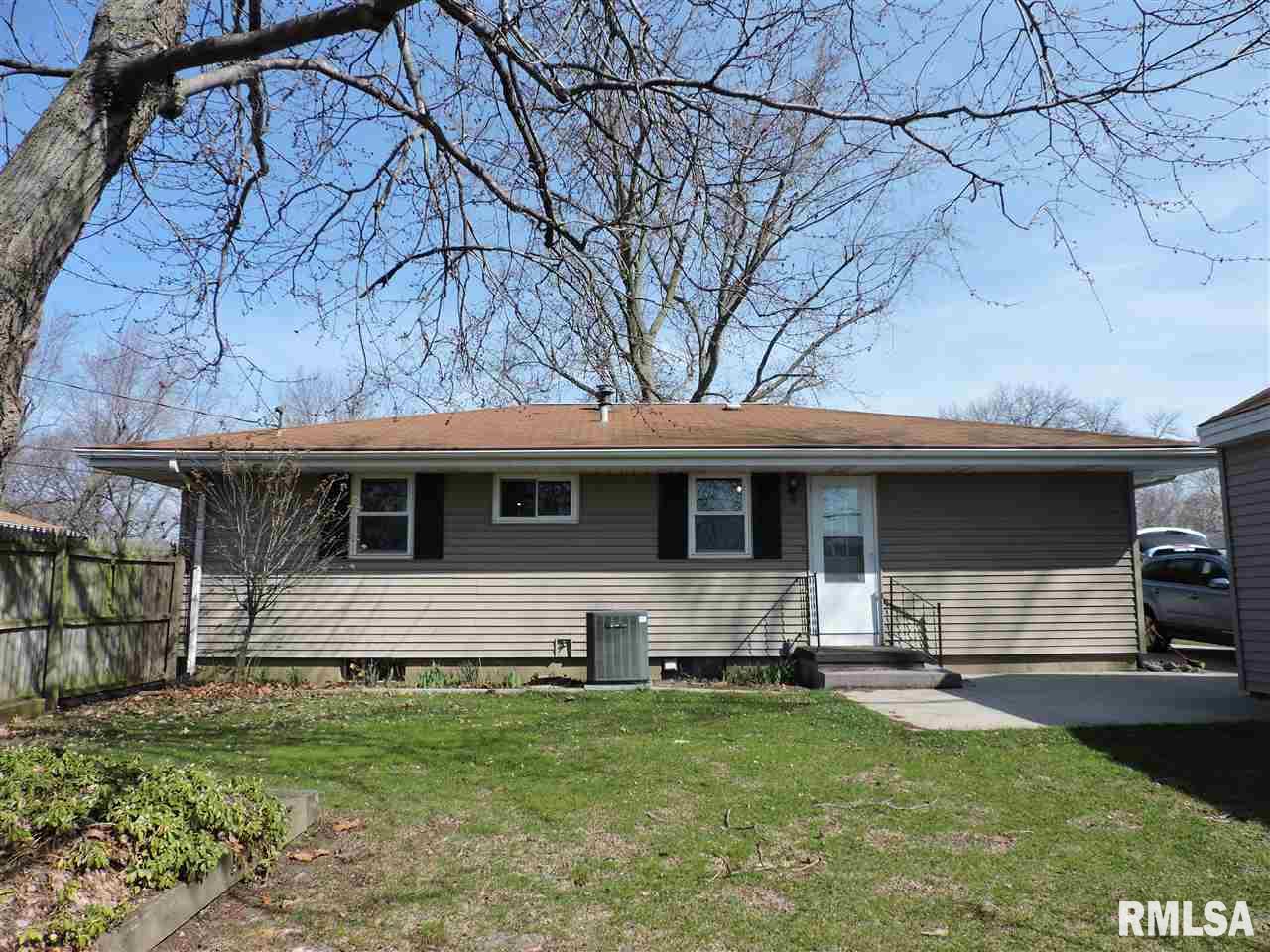 5740 North Hamilton Road Peoria, IL 61614 - Photo 5 of 32 Gallery Image 5
