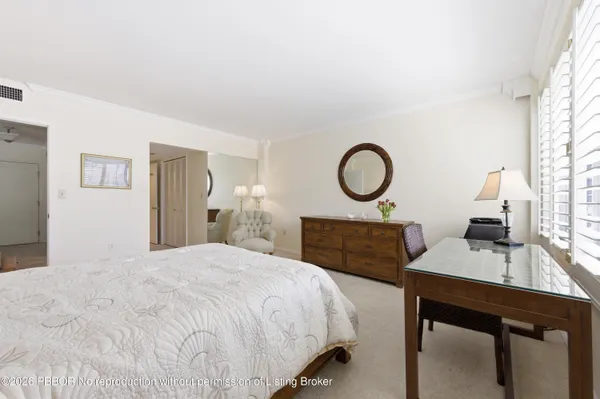 $20,000 | 170 North Ocean Boulevard, Unit 303, Palm Beach, FL 33480