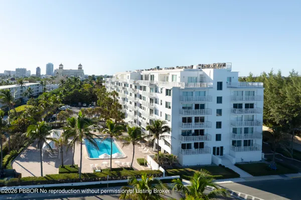 $20,000 | 170 North Ocean Boulevard, Unit 303, Palm Beach, FL 33480