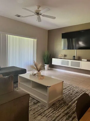 $2,000 | 326 Chelsea Drive, Davenport, FL 33897