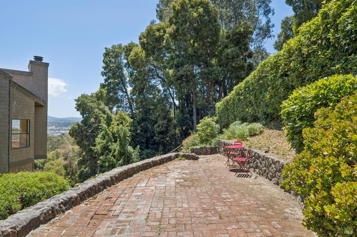 260 Highland Avenue San Rafael, CA 94901 - Photo 53 of 66