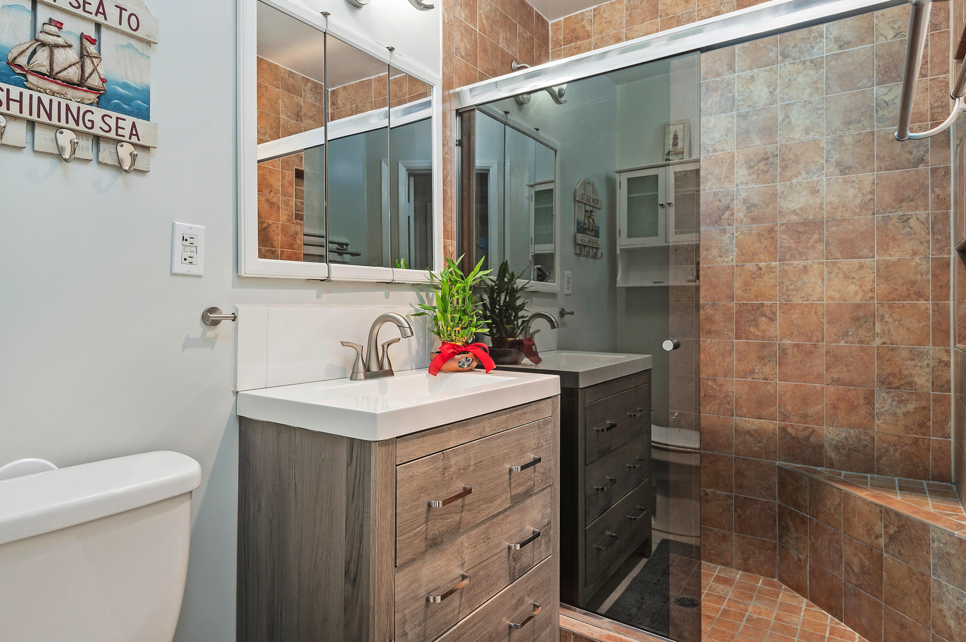4975 Sandyland Road, Unit 103 Carpinteria, CA 93013 - Photo 12 of 19 10 - Bathroom