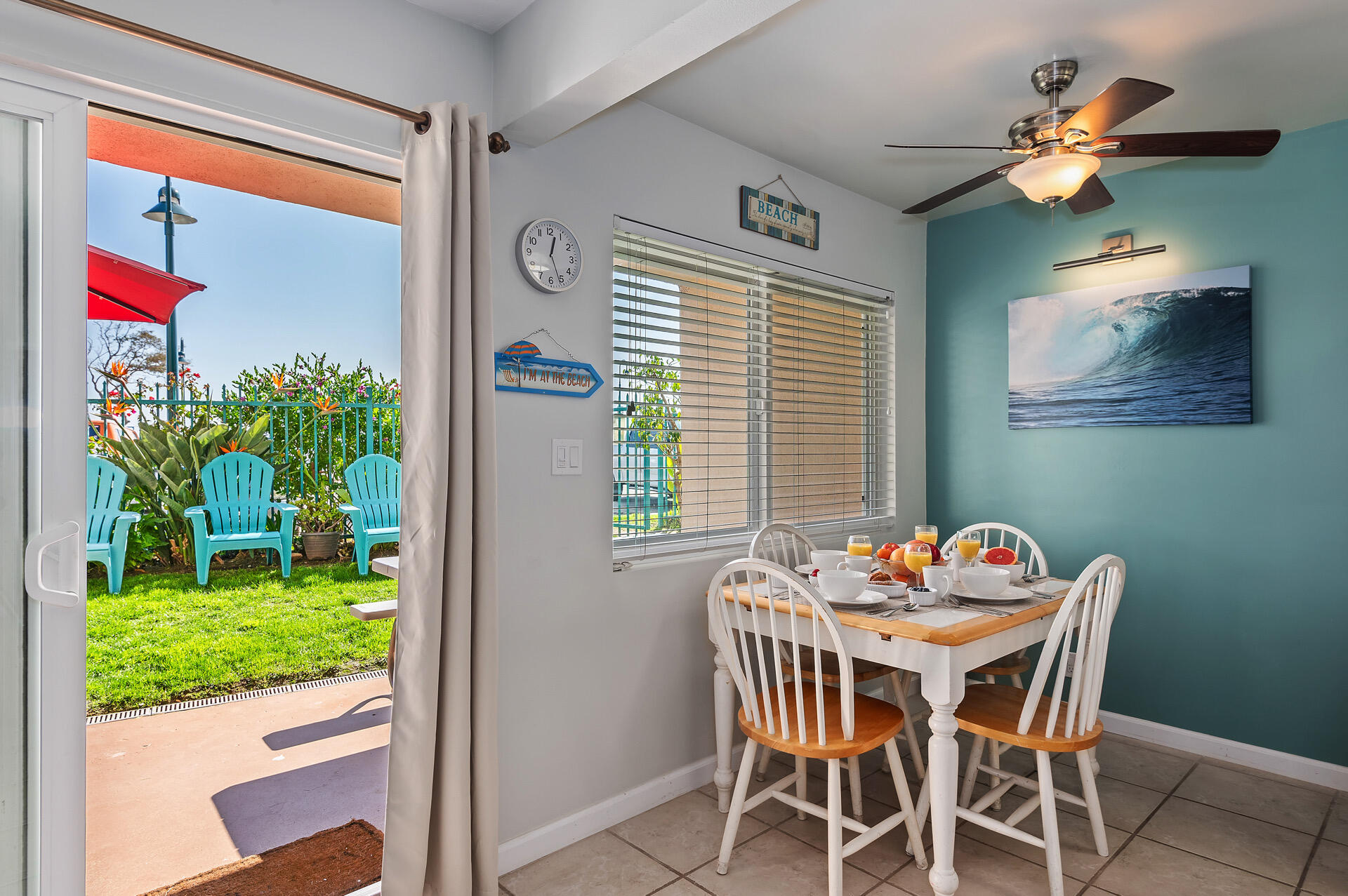 4975 Sandyland Road, Unit 103 Carpinteria, CA 93013 - Photo 7 of 19 05 - Dining